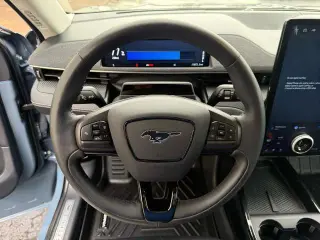 Ford Mustang Mach-E 2023 AWD Premium 4dr SUV