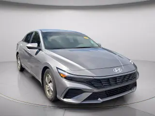Hyundai ELANTRA 2025 SE 4p Sedán