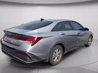 Hyundai ELANTRA 2025 SE 4p Sedán