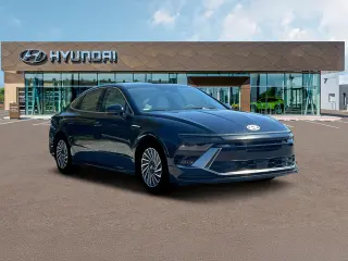 Hyundai SONATA Híbrido 2025 SEL 4p Sedan
