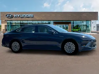 Hyundai SONATA Híbrido 2025 SEL 4p Sedan