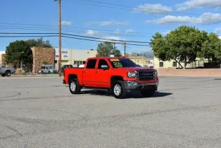 GMC Sierra 1500 4WD, 4 puertas, 2017, SLT, longitud de carrocería 143,5"