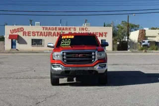 GMC Sierra 1500 4WD, 4 puertas, 2017, SLT, longitud de carrocería 143,5"