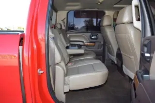 GMC Sierra 1500 4WD, 4 puertas, 2017, SLT, longitud de carrocería 143,5"