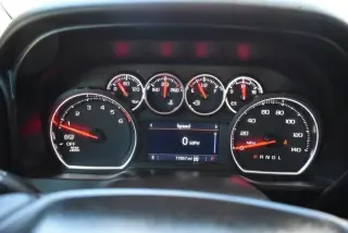 Chevrolet Silverado 1500 4WD Cabina Crew 147" RST