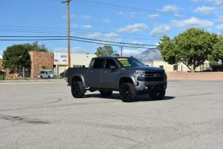 Chevrolet Silverado 1500 4WD Cabina Crew 147" RST