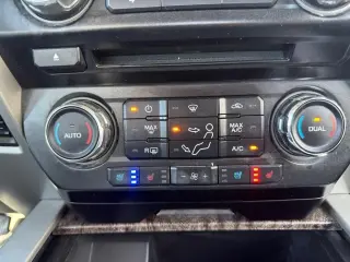 Ford F-250 SD Lariat 2017