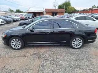 2012 Volkswagen Passat SEL