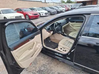 2012 Volkswagen Passat SEL