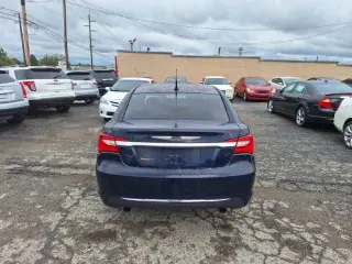2013 Chrysler 200 LIMITED