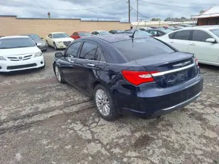 2013 Chrysler 200 LIMITED