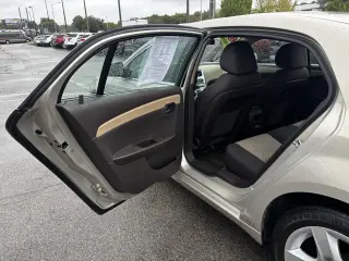 2012 Chevrolet Malibu 4dr Sdn LS w/1FL