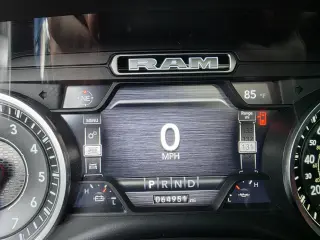 2021 RAM 1500 Laramie Crew Cab SWB 4WD