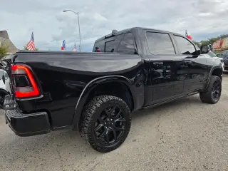 2021 RAM 1500 Laramie Crew Cab SWB 4WD