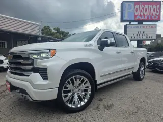 2023 Chevrolet Silverado 1500 High Country Crew Cab 4WD