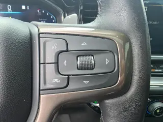 2023 Chevrolet Silverado 1500 High Country Crew Cab 4WD