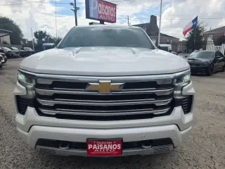 2023 Chevrolet Silverado 1500 High Country Crew Cab 4WD