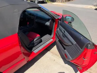 2003 Ford Thunderbird
