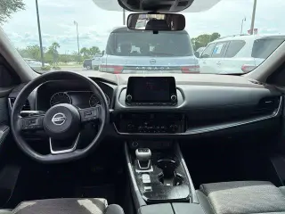 Nissan Rogue 2021 SV 4p Crossover
