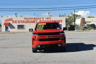 Chevrolet Silverado 1500 4WD Cabina Crew 147" RST