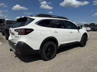 Subaru Outback 2022 AWD Limited 4dr Crossover