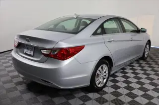 Hyundai SONATA 2011 GLS 4p Sedan 6A