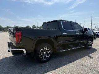 GMC Sierra 1500 2022 4x2 SLT 4dr Cabina de Tripulante 5.8 ft. CB