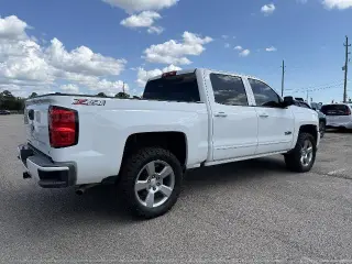 Chevrolet Silverado 1500 2018 4x4 LT 4p Cabaína de Tripulación 5.8 ft. SB