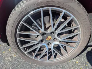 Porsche Cayenne 2021 AWD Coupe 4p SUV