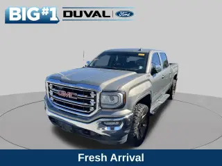 GMC Sierra 1500 2017 4x4 SLT 4 puertas Crew Cab 5.8 pies SB