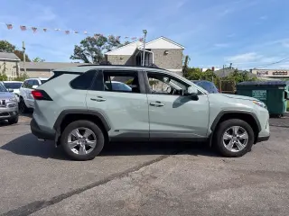 Toyota RAV4 Hybrid 2023 AWD XLE 4dr SUV