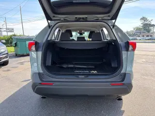 Toyota RAV4 Hybrid 2023 AWD XLE 4dr SUV