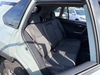 Toyota RAV4 Hybrid 2023 AWD XLE 4dr SUV