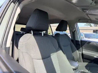 Toyota RAV4 Hybrid 2023 AWD XLE 4dr SUV
