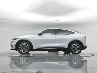 Ford Mustang Mach-E 2023 Premium 4p SUV