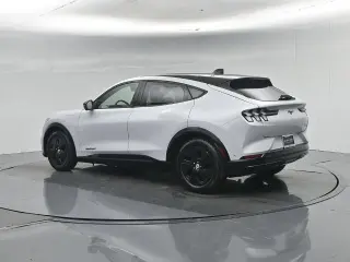 Ford Mustang Mach-E 2023 AWD California Route 1 4dr SUV