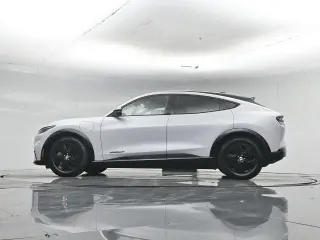 Ford Mustang Mach-E 2023 AWD California Route 1 4dr SUV