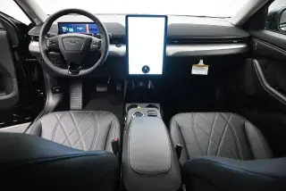 Ford Mustang Mach-E 2023 Select 4dr SUV