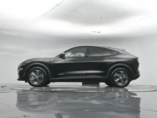 Ford Mustang Mach-E 2023 Select 4dr SUV