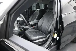 Ford Mustang Mach-E 2023 Select 4dr SUV