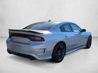 Dodge Charger 2023 R/T 4dr Sedán