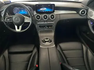 Mercedes-Benz Clase C 2021 C 300 4p Sedán
