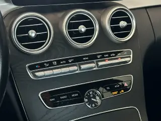 Mercedes-Benz Clase C 2021 C 300 4p Sedán