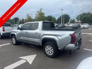 Toyota Tacoma 2024 4x4 SR5 4p Doble Cabina Doble 5.0 ft CB