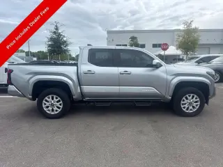 Toyota Tacoma 2024 4x4 SR5 4p Doble Cabina Doble 5.0 ft CB