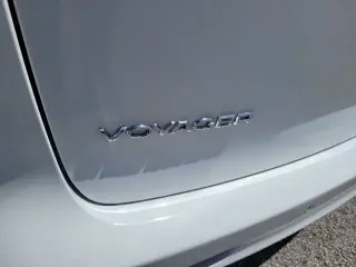 Chrysler Voyager 2024 LX 4dr Mini-Van