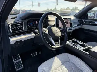 Volkswagen Atlas Cross Sport 2024 tracción en todas las ruedas SEL Premium R-Line 4Motion 4p SUV