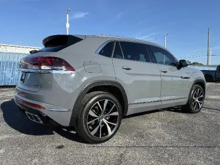 Volkswagen Atlas Cross Sport 2024 tracción en todas las ruedas SEL Premium R-Line 4Motion 4p SUV