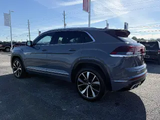 Volkswagen Atlas Cross Sport 2024 tracción en todas las ruedas SEL Premium R-Line 4Motion 4p SUV