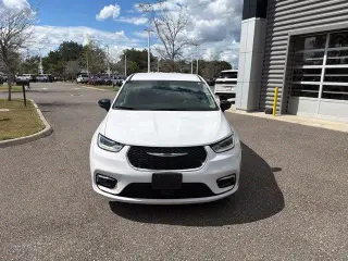 Chrysler Pacifica 2024 Touring L 4dr Mini-Van